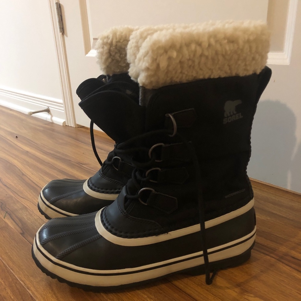 Sorel Winter Boots - NEW - Size 9